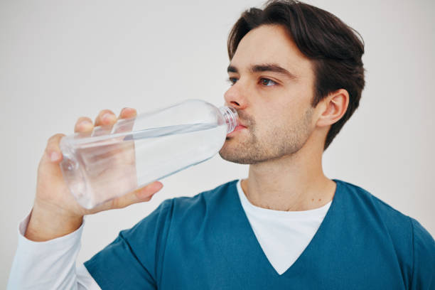 Manfaat Minum Air Putih yang Cukup Bagi Kesehatan
